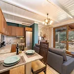 Luxury Stone Apartman