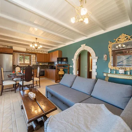 Luxury Stone Daire Agia Efimia