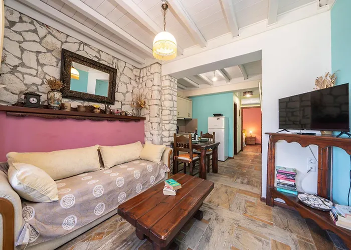 Luxury Stone 公寓 *